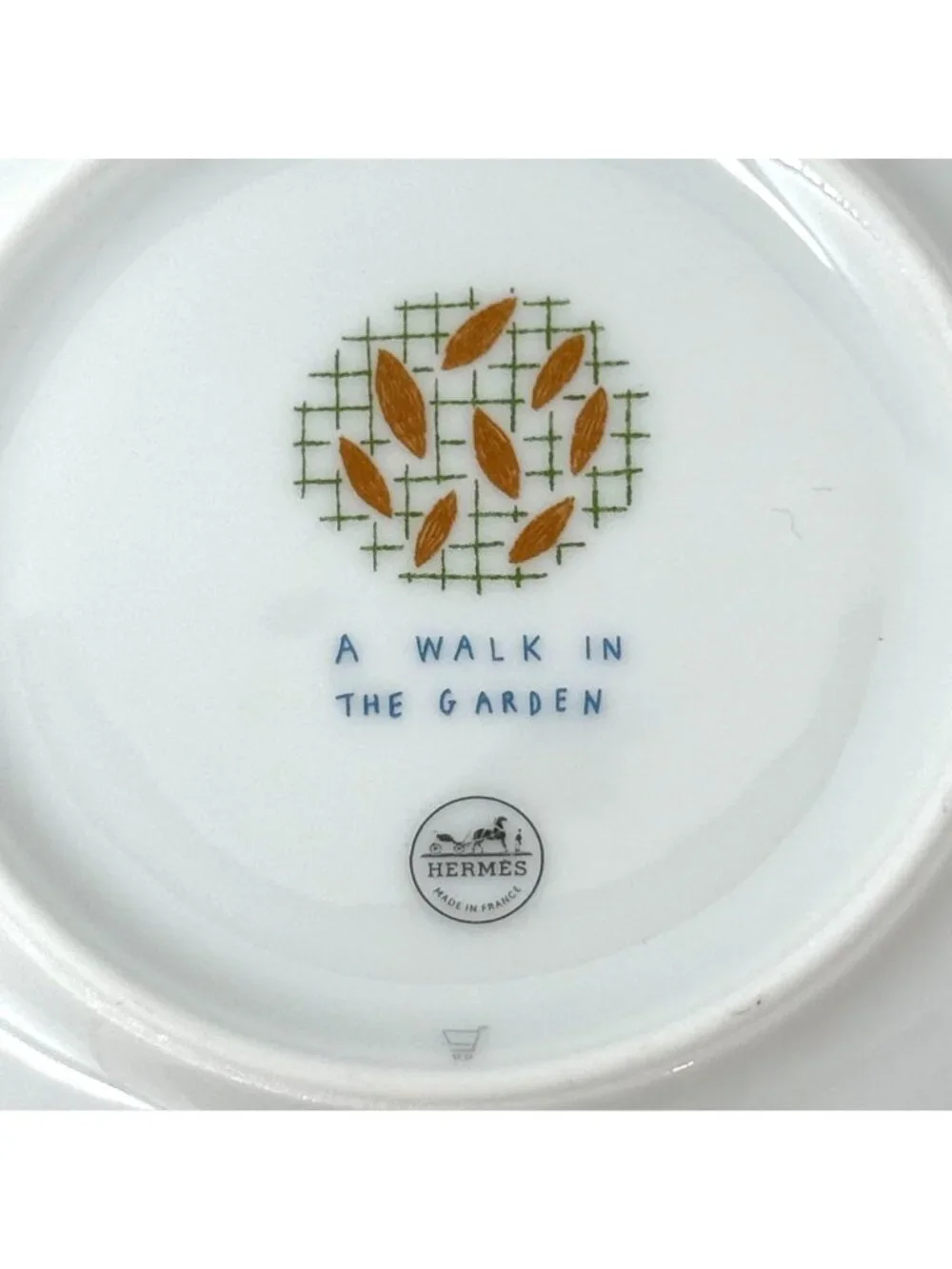 Hermes Small Round “A Walk In The Garden” Bread and Butter Porcelain Set of 2